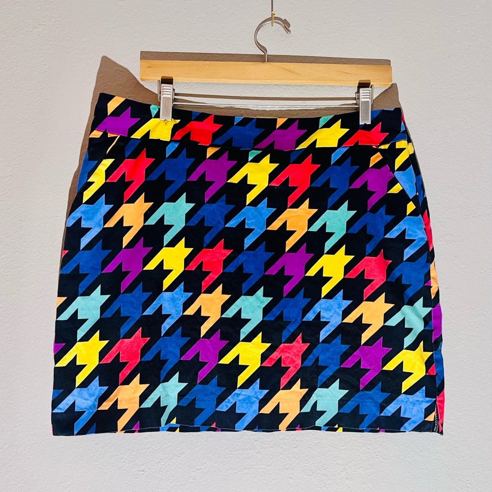 Loudmouth‎ Ladies Skort Houndstooth Primary Colors